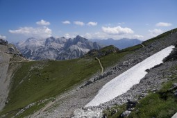 image09430